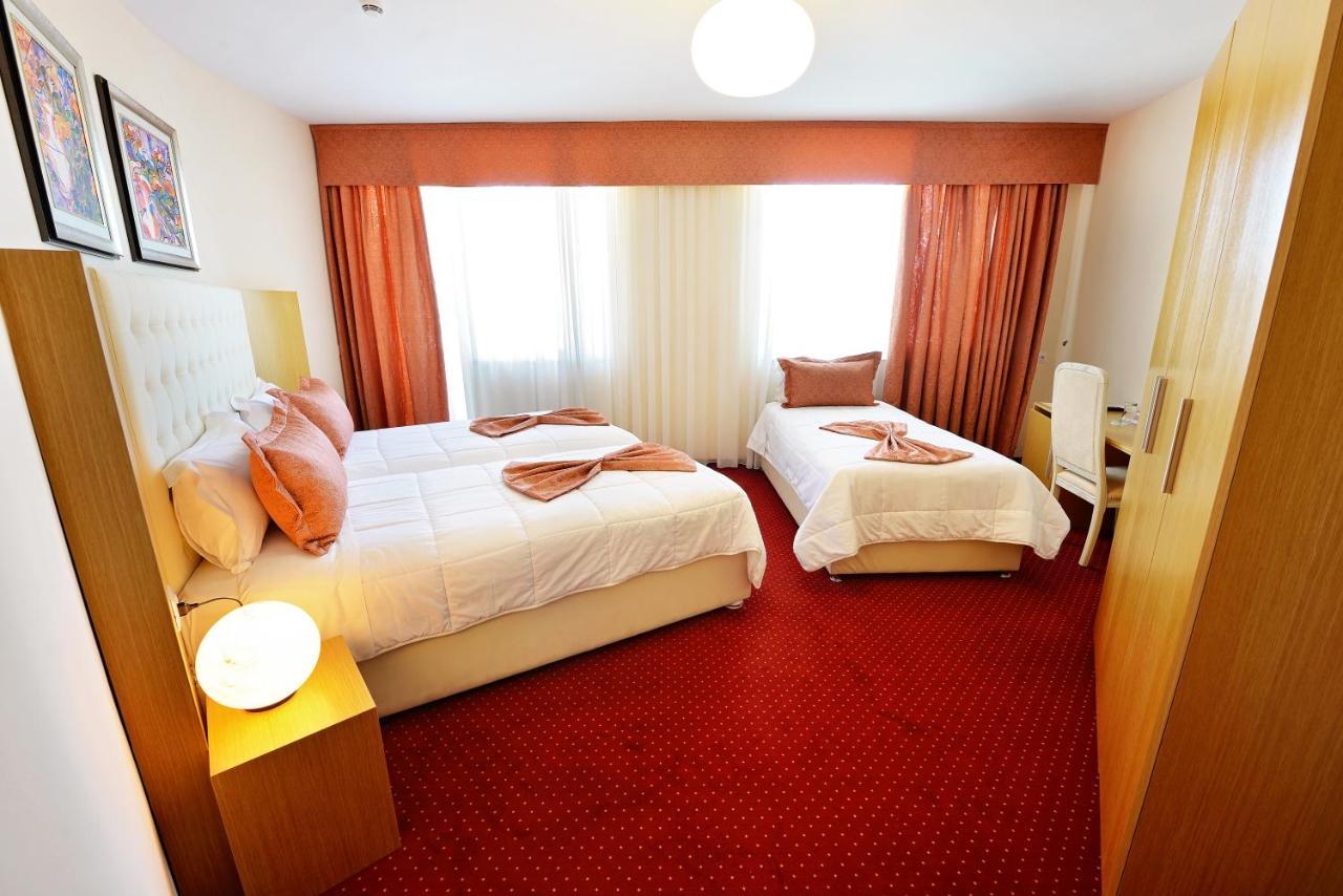 Jolly Hotel Lezhë Zewnętrze zdjęcie